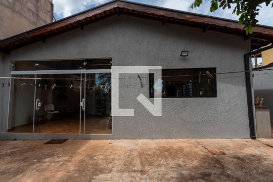 Fachada de casa à venda com 2 quartos, 111m² em Jardim Andorinhas, Campinas