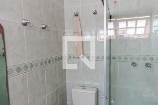 Banheiro da Suíte de casa para alugar com 3 quartos, 200m² em Vila Metalúrgica, Santo André