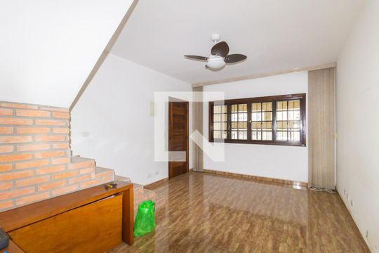 Casa à venda com 2 quartos, 250m² em Bosque da Saúde, São Paulo