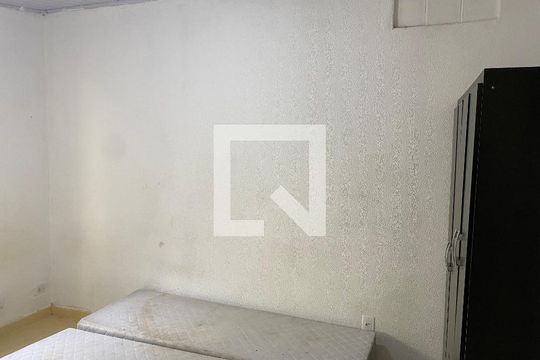 Quarto de casa para alugar com 1 quarto, 30m² em Jardim Oriental, São Paulo