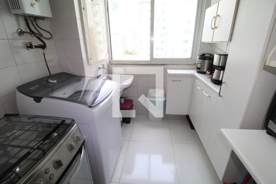 Área de serviço de apartamento à venda com 2 quartos, 77m² em Barra da Tijuca, Rio de Janeiro