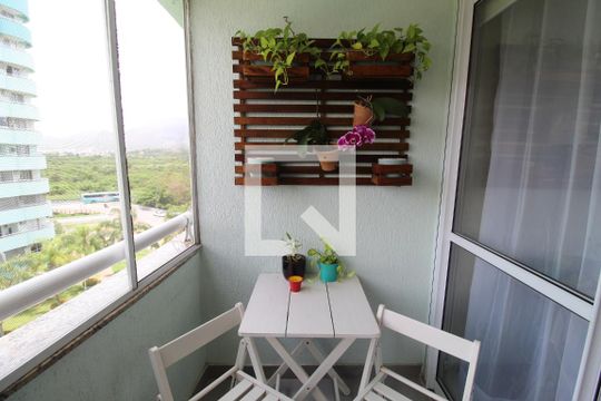 Varanda da sala de apartamento à venda com 2 quartos, 77m² em Barra da Tijuca, Rio de Janeiro