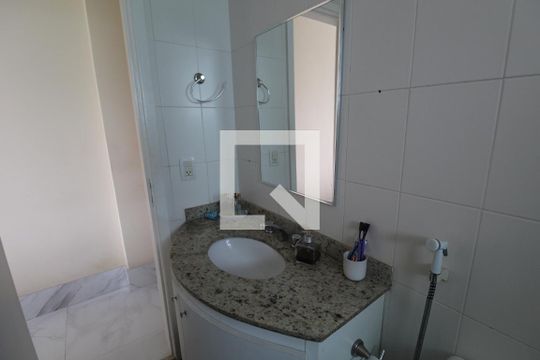 Banheiro da suíte 2 de apartamento à venda com 2 quartos, 77m² em Barra da Tijuca, Rio de Janeiro