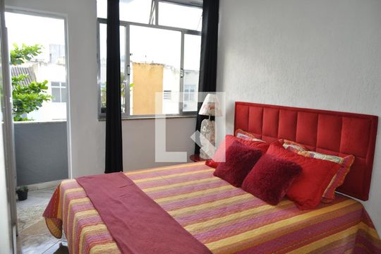 Quarto 1 de apartamento para alugar com 2 quartos, 81m² em Méier, Rio de Janeiro