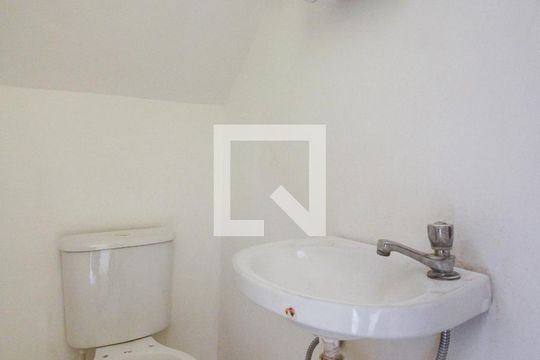 Lavabo  de casa de condomínio para alugar com 2 quartos, 70m² em Vila Carrão, São Paulo