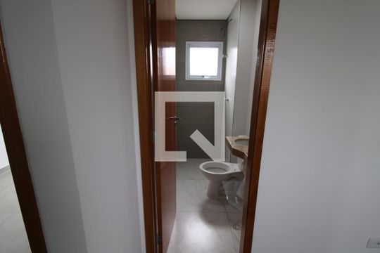 Banheiro de apartamento à venda com 2 quartos, 42m² em Vila Nivi, São Paulo