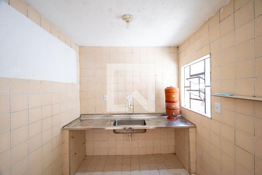 Cozinha de casa para alugar com 3 quartos, 120m² em Vila Mira, São Paulo