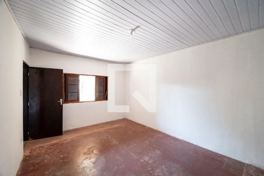 Quarto 1 de casa para alugar com 3 quartos, 120m² em Vila Mira, São Paulo