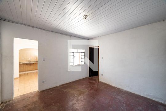 Casa para alugar com 3 quartos, 120m² em Vila Mira, São Paulo