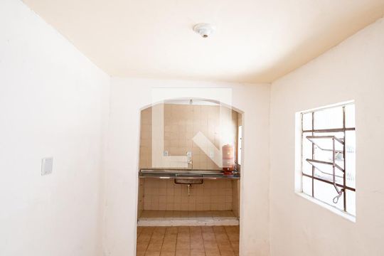 Cozinha de casa para alugar com 3 quartos, 120m² em Vila Mira, São Paulo