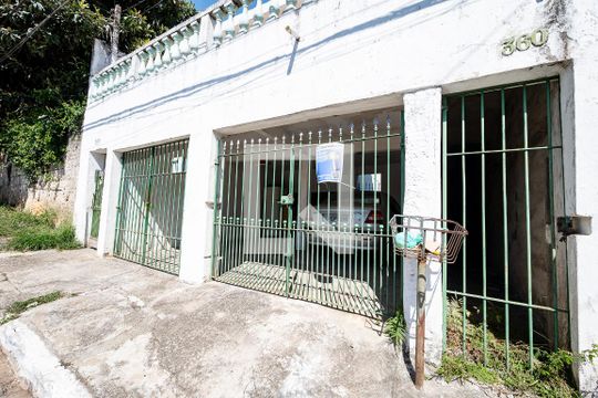 Fachada de casa para alugar com 3 quartos, 120m² em Vila Mira, São Paulo