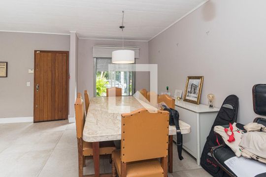 Sala de casa à venda com 4 quartos, 174m² em Jardim Sabará, Porto Alegre