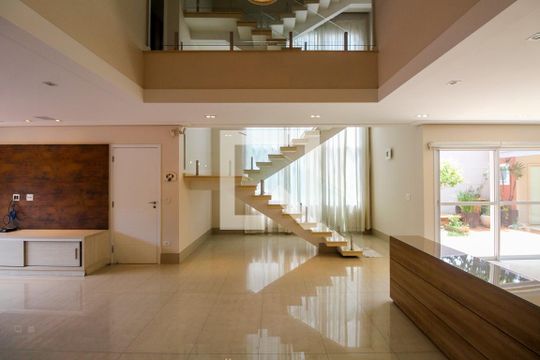 Sala de casa à venda com 4 quartos, 300m² em Vila Prudente, São Paulo