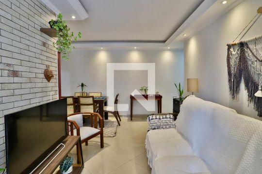 Sala de apartamento à venda com 2 quartos, 56m² em Vila Bertioga, São Paulo