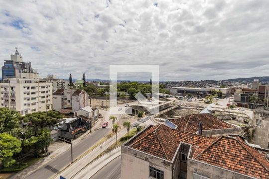 Vista de casa de condomínio à venda com 1 quarto, 30m² em Petrópolis, Porto Alegre