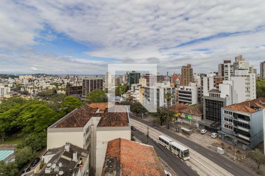 Vista de casa de condomínio à venda com 1 quarto, 29m² em Petrópolis, Porto Alegre