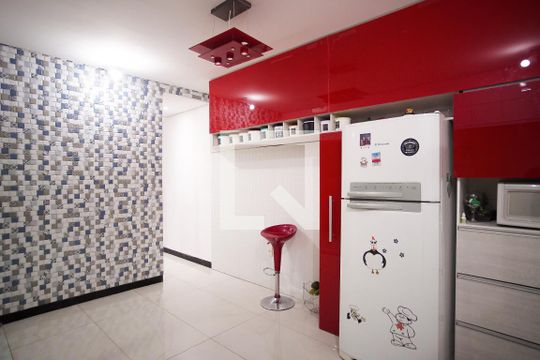 Cozinha de casa à venda com 3 quartos, 180m² em Etelvina Carneiro, Belo Horizonte