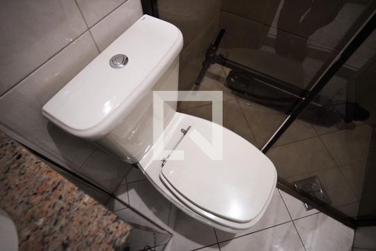 Banheiro Social de casa à venda com 3 quartos, 180m² em Etelvina Carneiro, Belo Horizonte