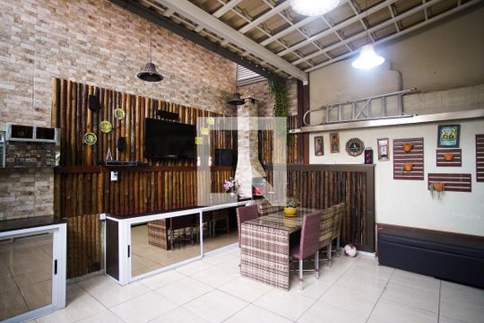 Espaço Gourmet de casa à venda com 3 quartos, 180m² em Etelvina Carneiro, Belo Horizonte