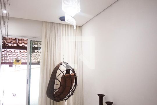 Sala de casa à venda com 3 quartos, 180m² em Etelvina Carneiro, Belo Horizonte