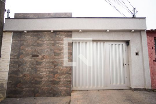 Fachada de casa à venda com 3 quartos, 180m² em Etelvina Carneiro, Belo Horizonte