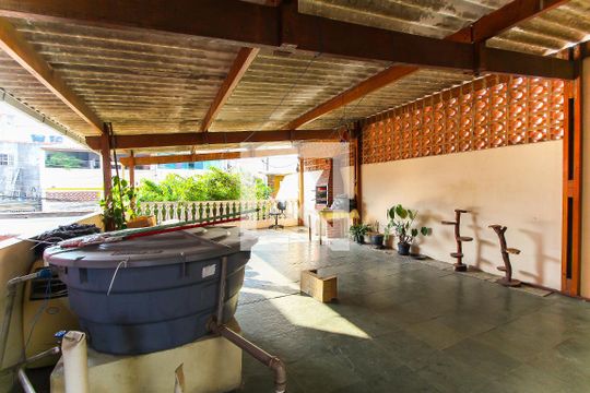 Terraço de casa à venda com 2 quartos, 120m² em Conjunto Habitacional Águia de Haia, São Paulo