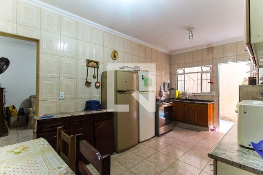 Cozinha de casa à venda com 2 quartos, 120m² em Conjunto Habitacional Águia de Haia, São Paulo