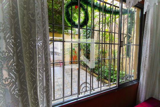 Vista da Sala de casa à venda com 2 quartos, 120m² em Conjunto Habitacional Águia de Haia, São Paulo