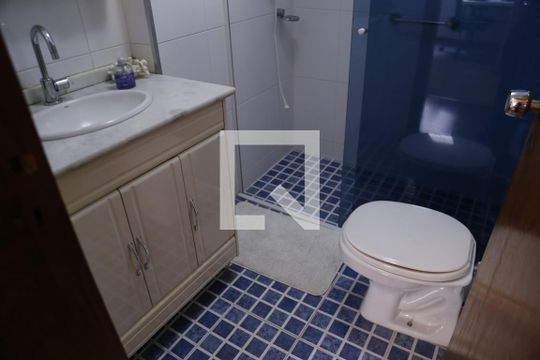 Banheiro de apartamento à venda com 2 quartos, 69m² em Vila Barreto, São Paulo