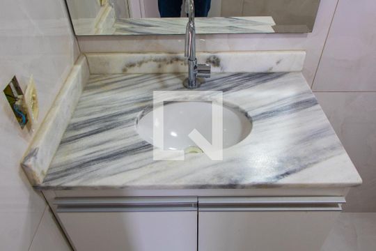 Banheiro da Suíte de apartamento para alugar com 3 quartos, 78m² em Vila João Jorge, Campinas