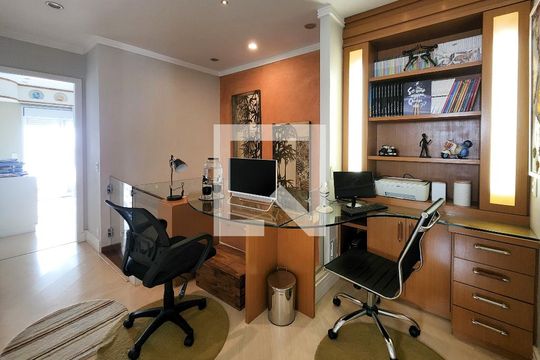 Corredor de casa para alugar com 4 quartos, 293m² em Planalto Paulista, São Paulo
