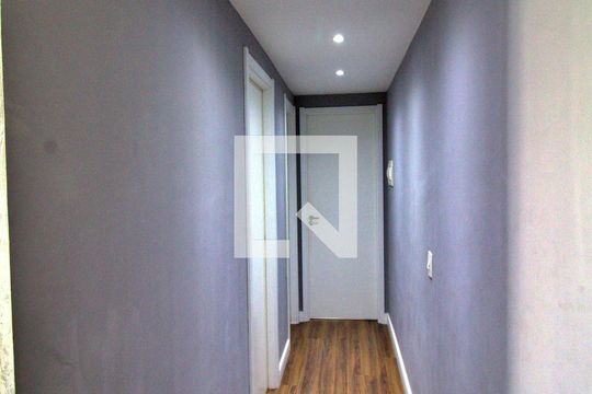 Corredor de apartamento à venda com 2 quartos, 40m² em Jardim Parque Morumbi, São Paulo