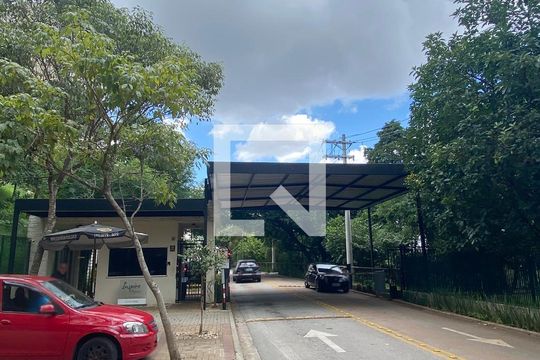 Fachada de apartamento para alugar com 2 quartos, 52m² em Vila São João, Barueri