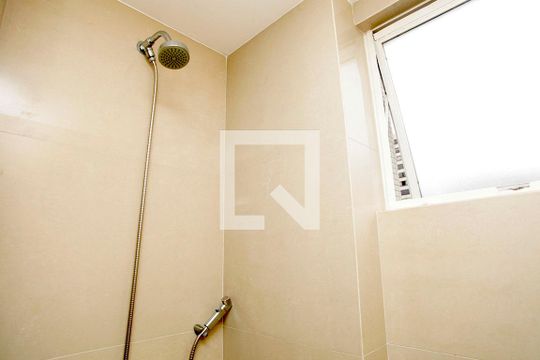Banheiro 2 de apartamento para alugar com 3 quartos, 235m² em Auxiliadora, Porto Alegre
