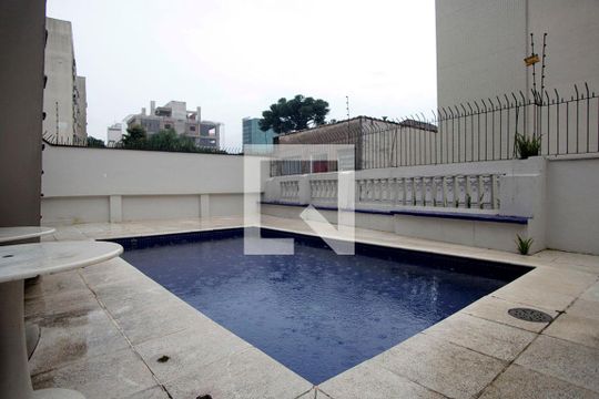 Área Comum - Piscina de apartamento para alugar com 3 quartos, 235m² em Auxiliadora, Porto Alegre