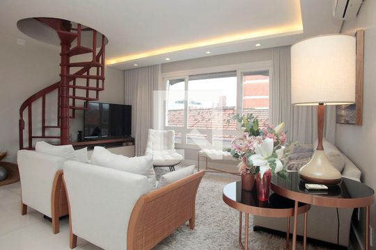 Sala de Estar 1 de apartamento para alugar com 3 quartos, 235m² em Auxiliadora, Porto Alegre