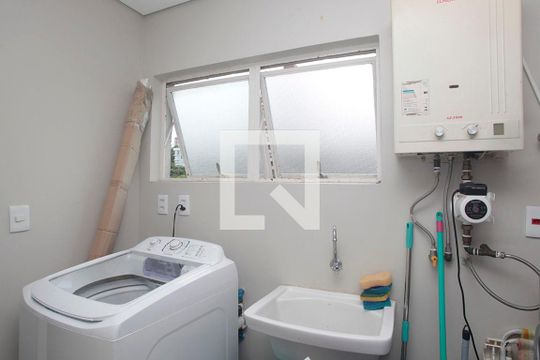 Área de Serviço de apartamento para alugar com 3 quartos, 235m² em Auxiliadora, Porto Alegre