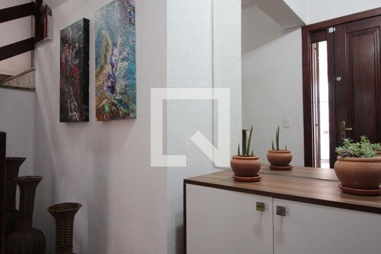 Hall de Entrada de casa à venda com 4 quartos, 250m² em Vila Paquetá, Belo Horizonte