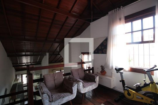 Sala de TV de casa à venda com 4 quartos, 250m² em Vila Paquetá, Belo Horizonte