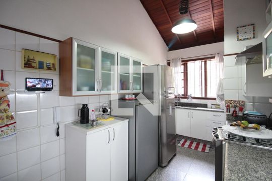 Cozinha de casa à venda com 4 quartos, 250m² em Vila Paquetá, Belo Horizonte