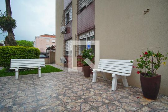 Área comum de apartamento para alugar com 2 quartos, 60m² em Passo da Areia, Porto Alegre