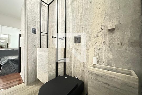 BANHEIRO 1 de apartamento à venda com 4 quartos, 350m² em Lourdes, Belo Horizonte