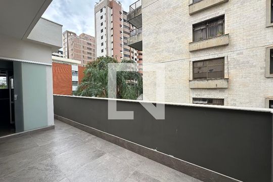 Área comum de apartamento à venda com 4 quartos, 350m² em Lourdes, Belo Horizonte