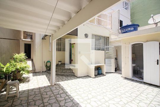Quintal de casa à venda com 4 quartos, 261m² em Jordanópolis, São Bernardo do Campo
