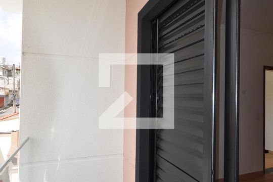 Sacada de casa à venda com 3 quartos, 110m² em Parque Vitoria, São Paulo