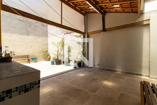 Quintal Coberto  de casa à venda com 3 quartos, 252m² em Sacomã, São Paulo