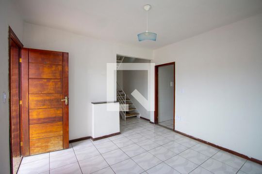 Apartamento para alugar com 2 quartos, 60m² em Galo Branco, São Gonçalo