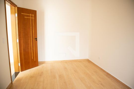 Quarto 3 de casa à venda com 3 quartos, 110m² em Parque Vitoria, São Paulo
