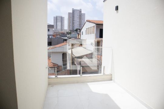 Varanda de casa à venda com 3 quartos, 110m² em Parque Vitoria, São Paulo