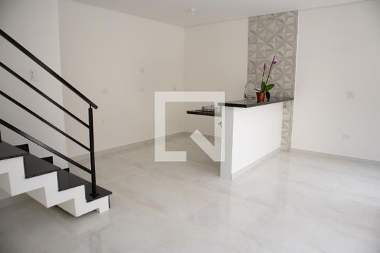 Casa à venda com 3 quartos, 110m² em Parque Vitoria, São Paulo